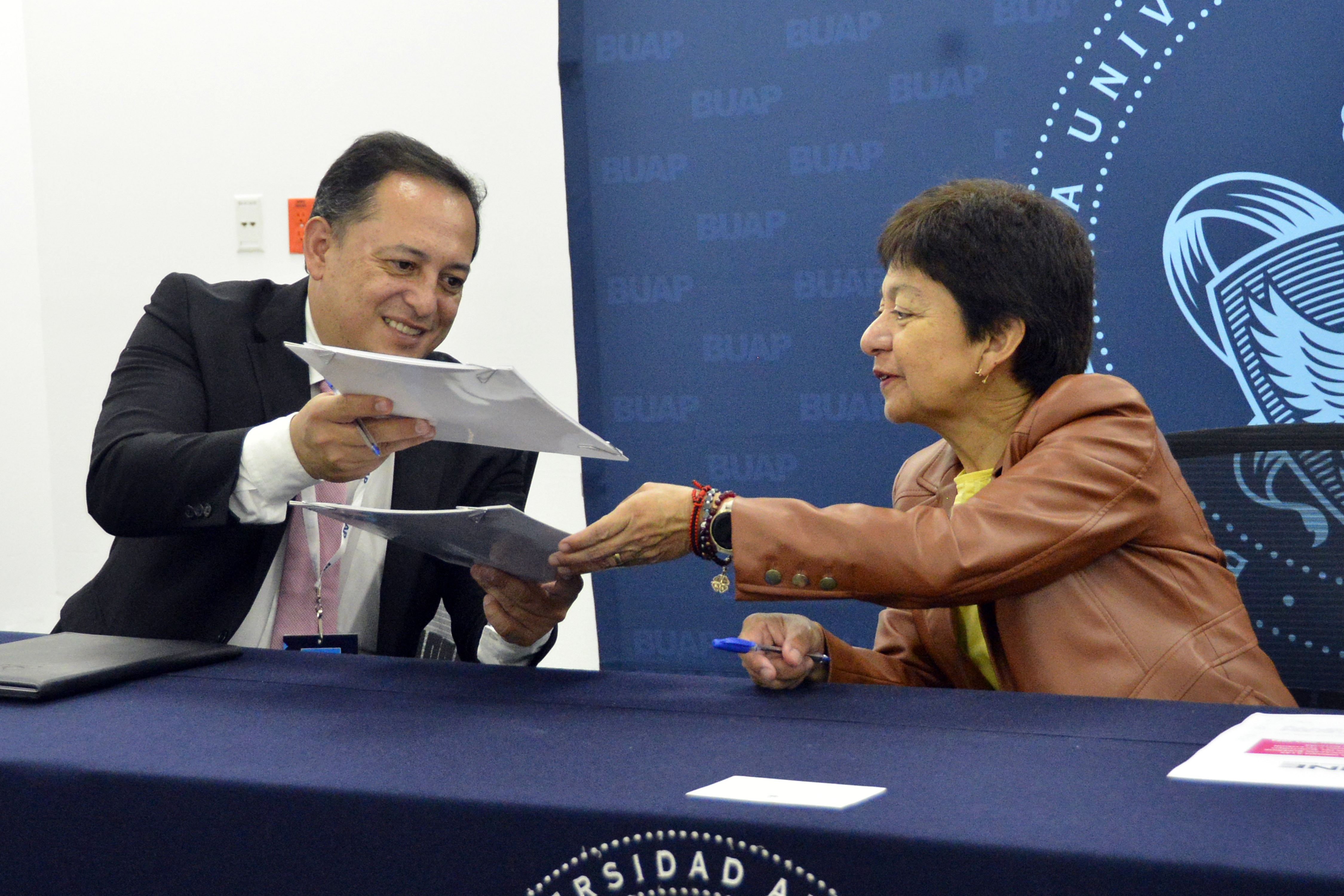 Signa BUAP convenio de colaboración con el INE | Boletines BUAP